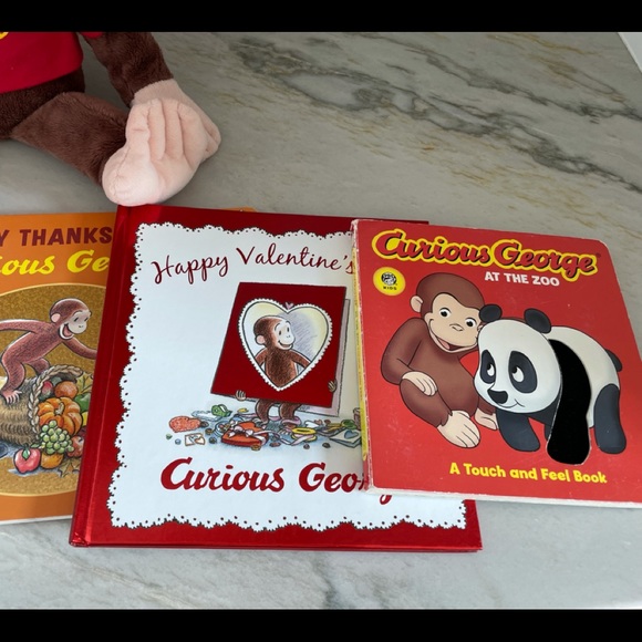 Curious George set stuffed toy and 5 books - Picture 3 of 6